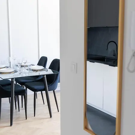 Apartament Old Town Premium Z Balkonem Апартаменты *